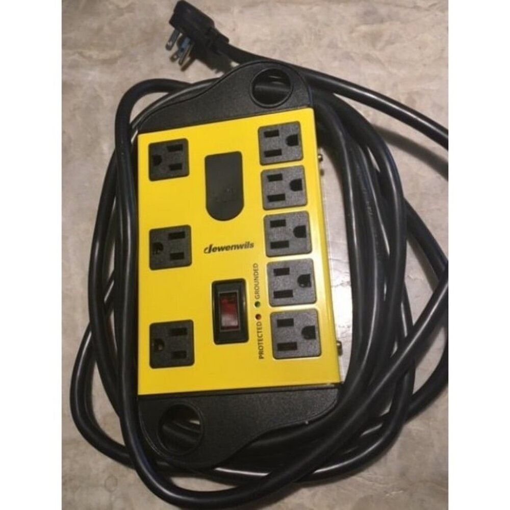 8-Outlet Metal Power Strip Surge Protector with 2 USB Ports,15 Ft Flat